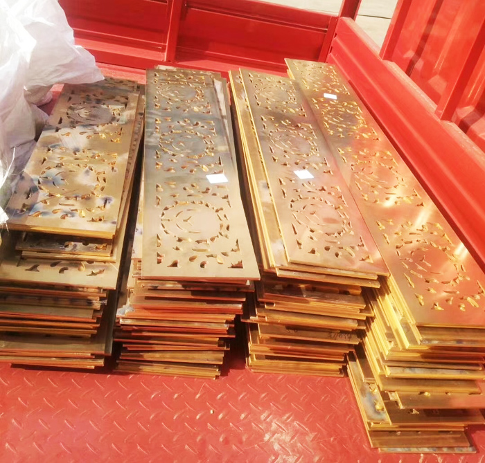 Red copper plate cutting