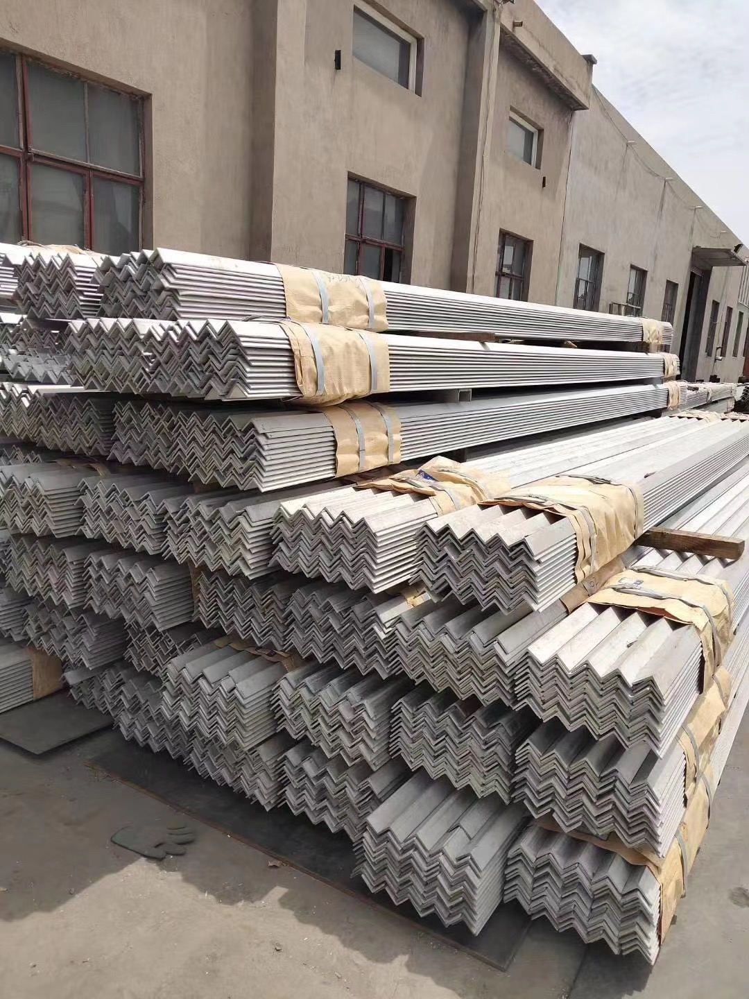 ac230663d2e4d17065bbcd52db0fd85