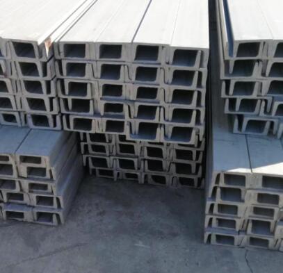 What are the advantages of stainless steel channels for steel structure buildings?